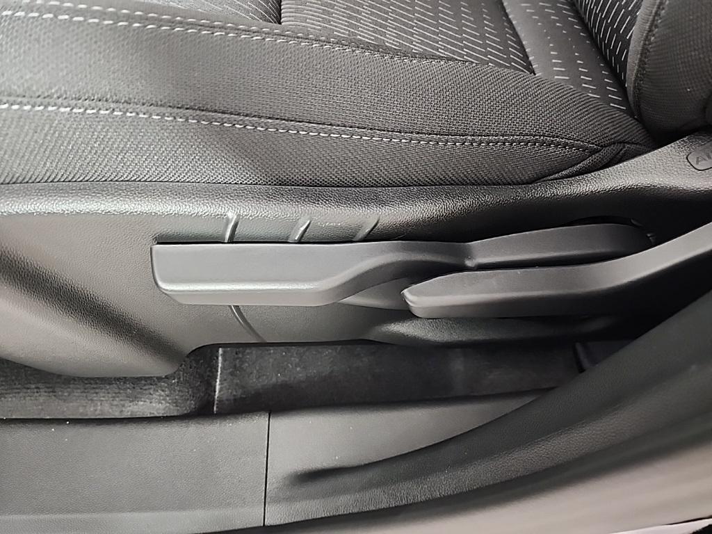 new 2025 Chevrolet Equinox car, priced at $28,391