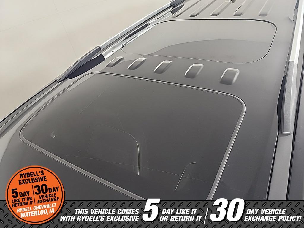 used 2023 Chevrolet Traverse car, priced at $43,991