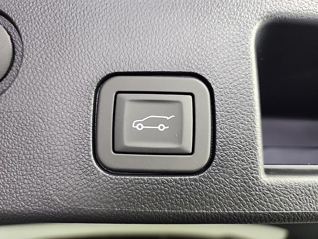 new 2026 Chevrolet Equinox car, priced at $34,290