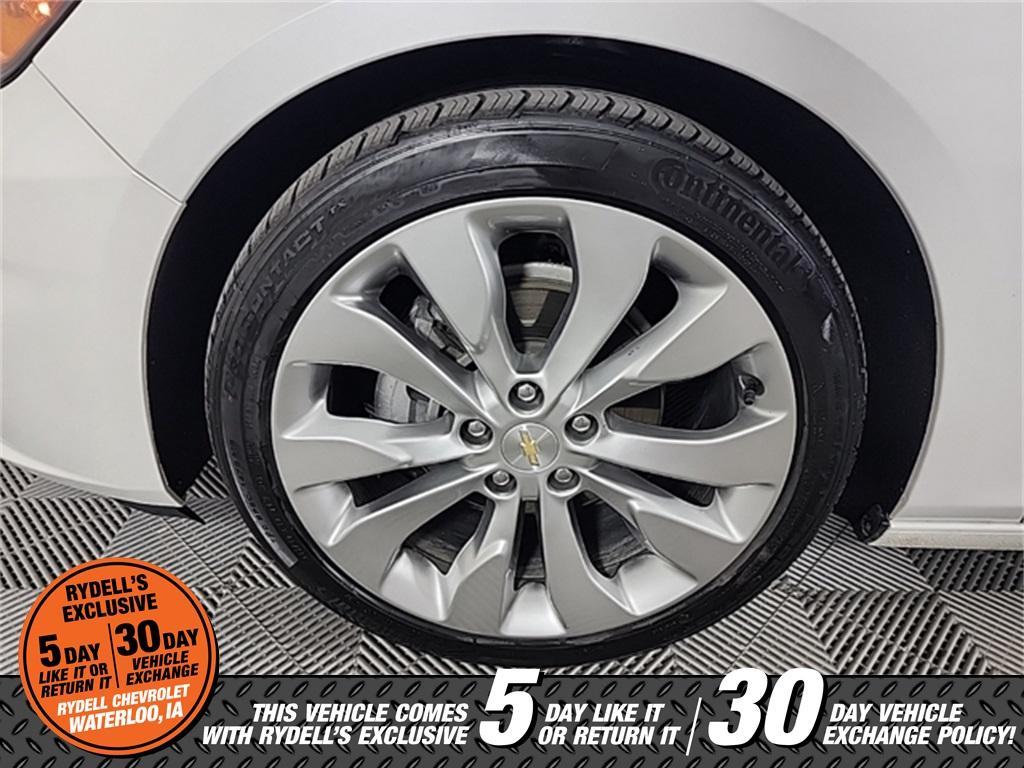 used 2018 Chevrolet Malibu car, priced at $17,991
