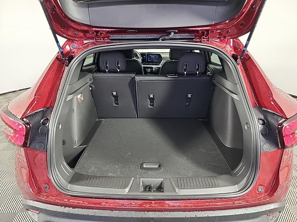 new 2025 Chevrolet Trax car, priced at $23,415