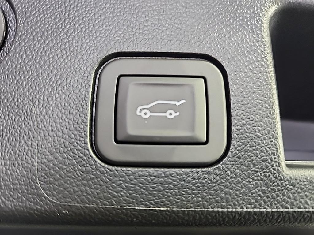 new 2025 Chevrolet Equinox car, priced at $38,298