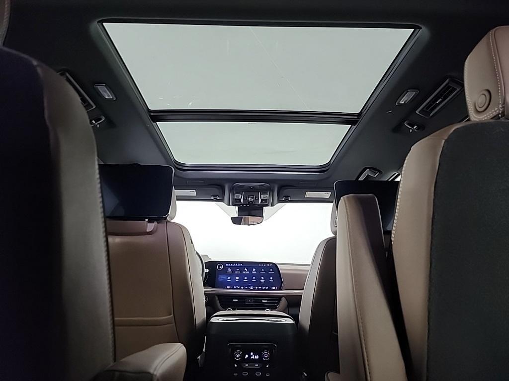 new 2025 Chevrolet Suburban car, priced at $95,420