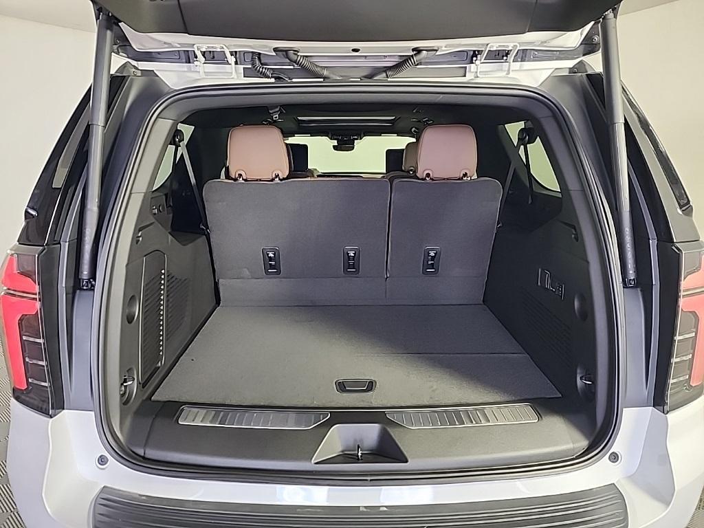 new 2025 Chevrolet Suburban car, priced at $95,420