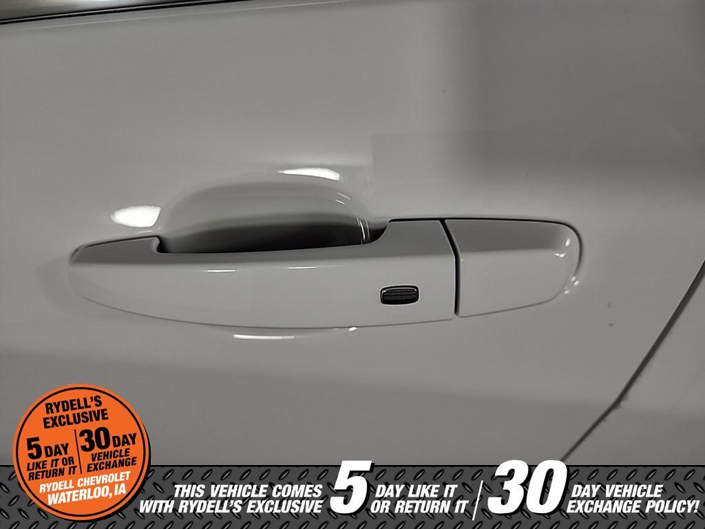 used 2022 Chevrolet Equinox car, priced at $20,491