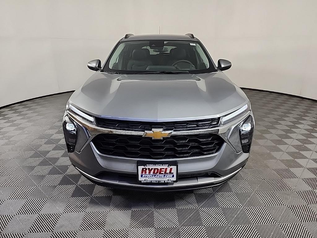 new 2025 Chevrolet Trax car, priced at $24,610