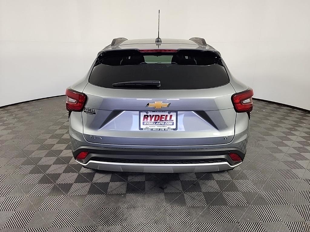 new 2025 Chevrolet Trax car, priced at $24,610