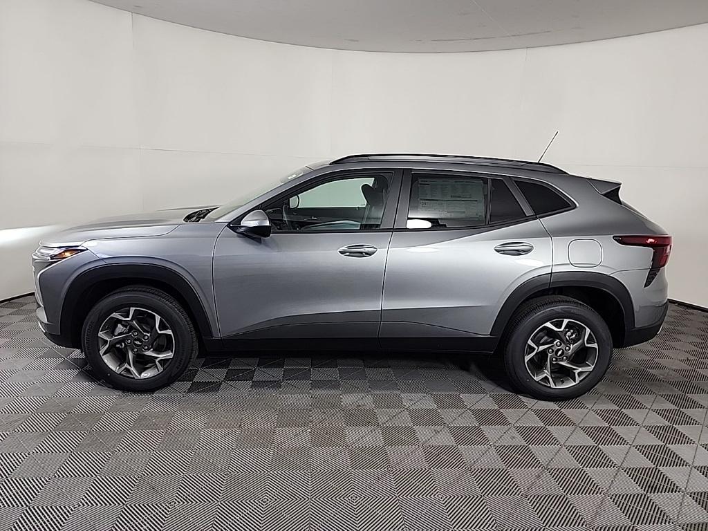 new 2025 Chevrolet Trax car, priced at $24,610