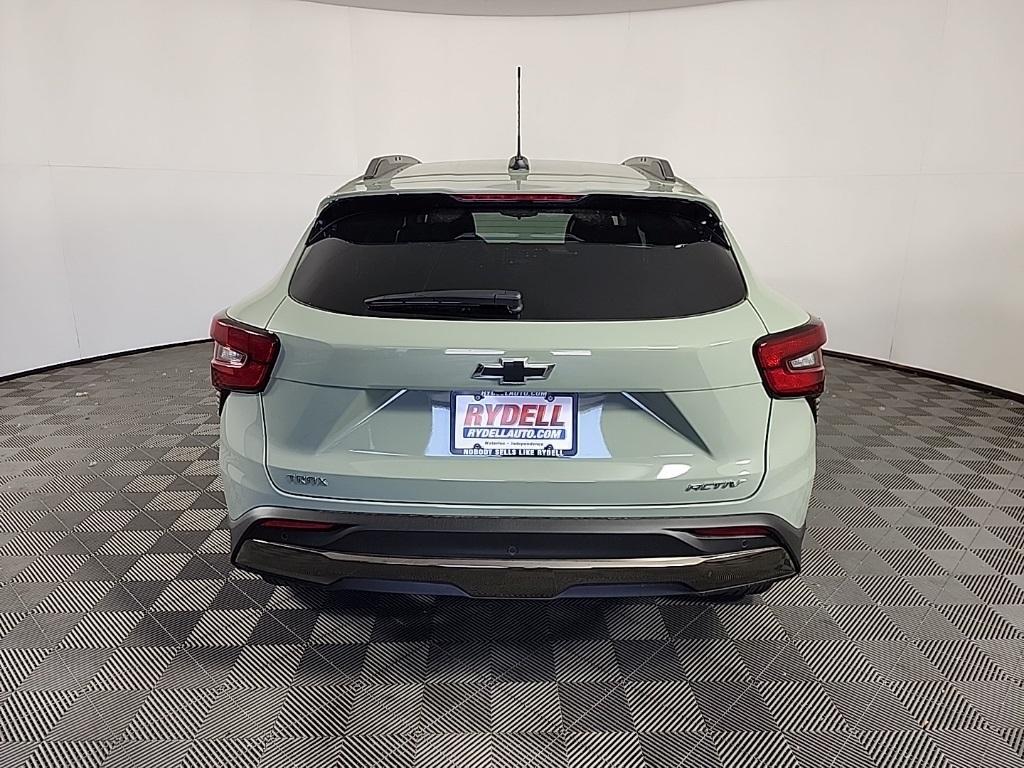 new 2025 Chevrolet Trax car, priced at $25,815