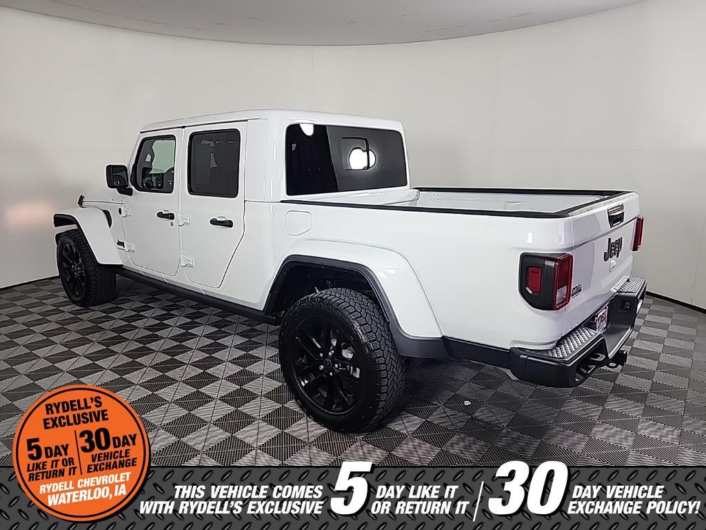 used 2024 Jeep Gladiator car, priced at $38,491