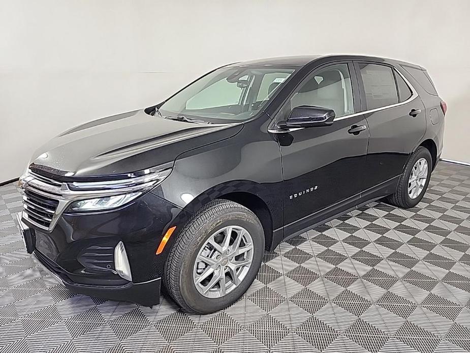 new 2024 Chevrolet Equinox car, priced at $27,999