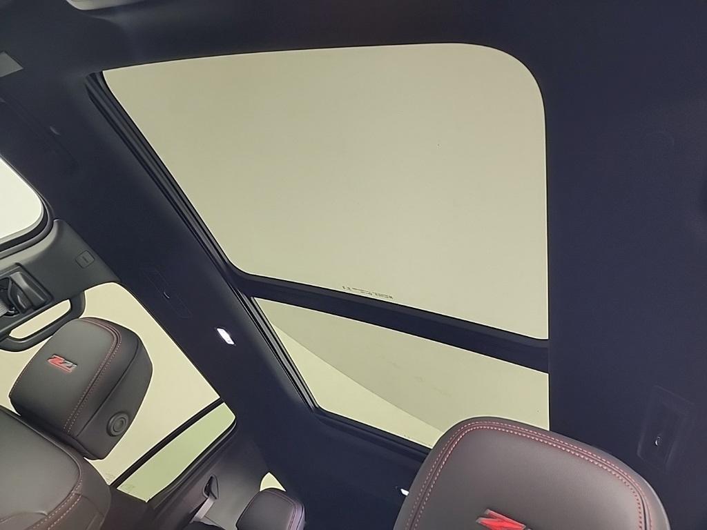 new 2025 Chevrolet Traverse car, priced at $51,820