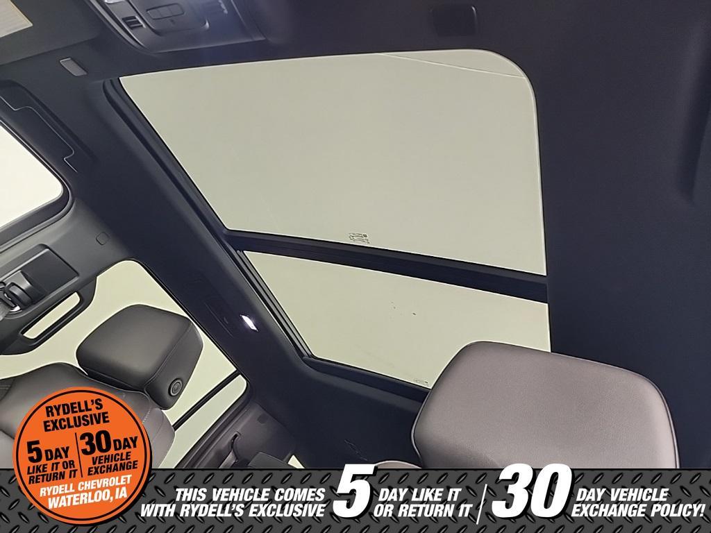 used 2022 Chevrolet Suburban car, priced at $51,992