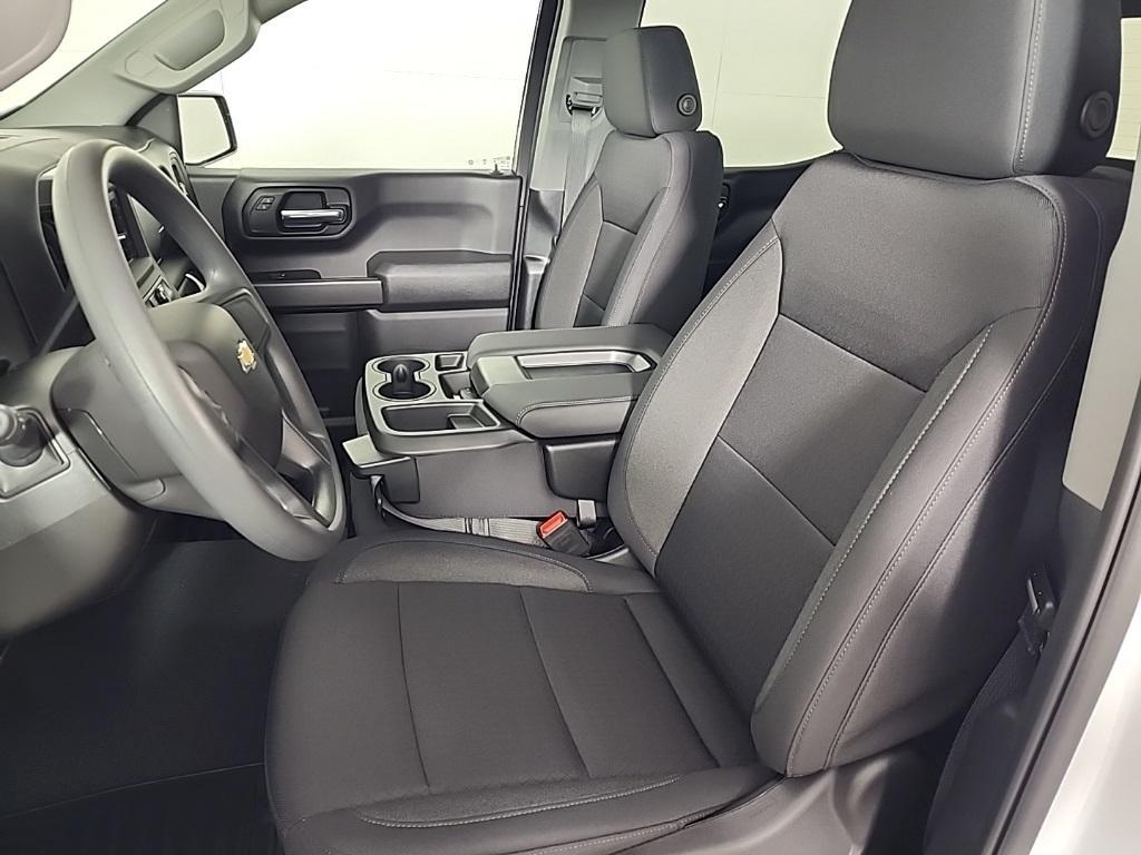 new 2025 Chevrolet Silverado 1500 car, priced at $39,999