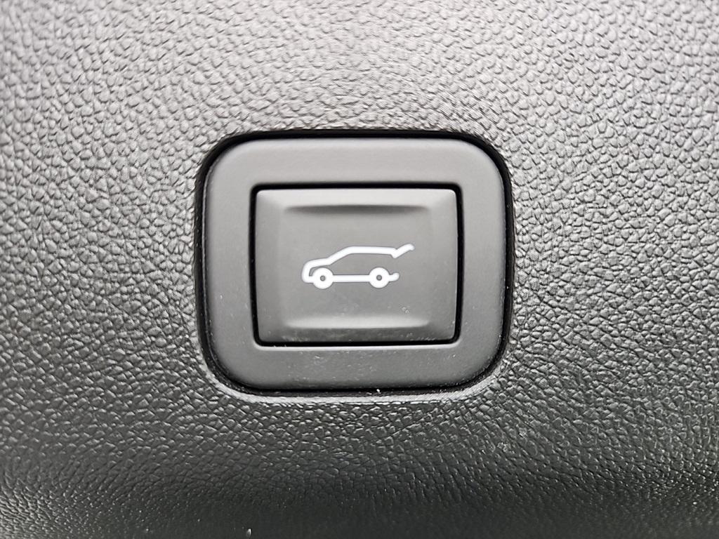 new 2025 Chevrolet Suburban car, priced at $74,999
