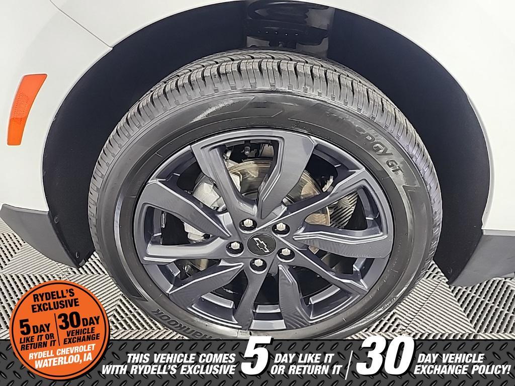 used 2024 Chevrolet Equinox car, priced at $27,992