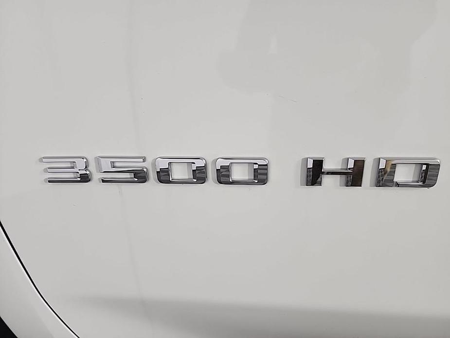 new 2024 Chevrolet Silverado 3500 car, priced at $71,835