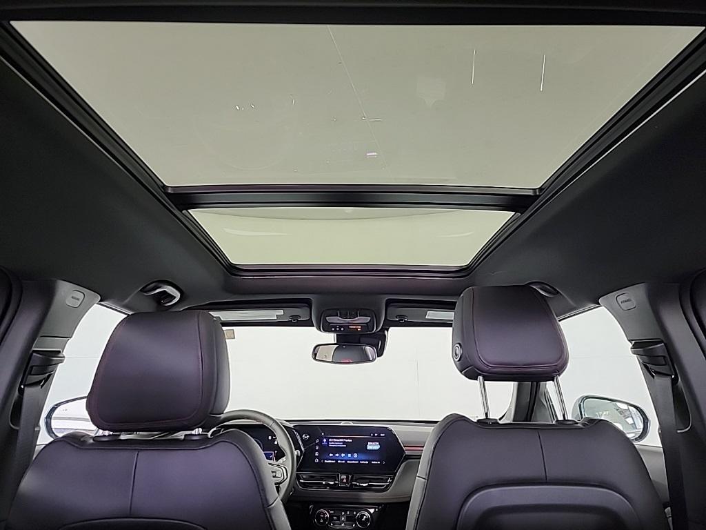 new 2025 Chevrolet TrailBlazer car, priced at $32,670