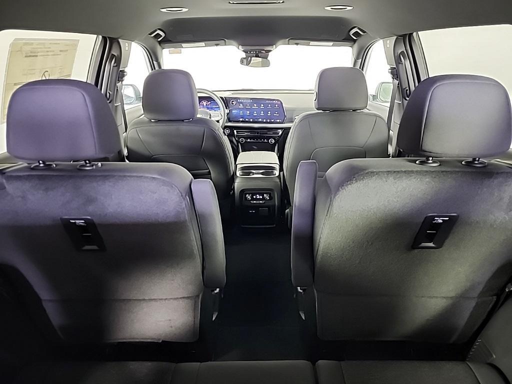 new 2025 Chevrolet Traverse car, priced at $40,195