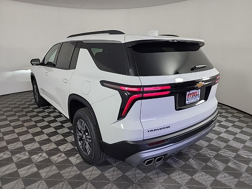 new 2025 Chevrolet Traverse car, priced at $40,195