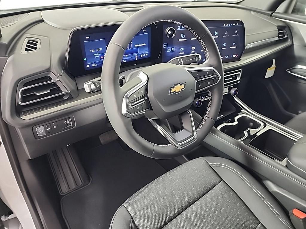 new 2025 Chevrolet Traverse car, priced at $40,195