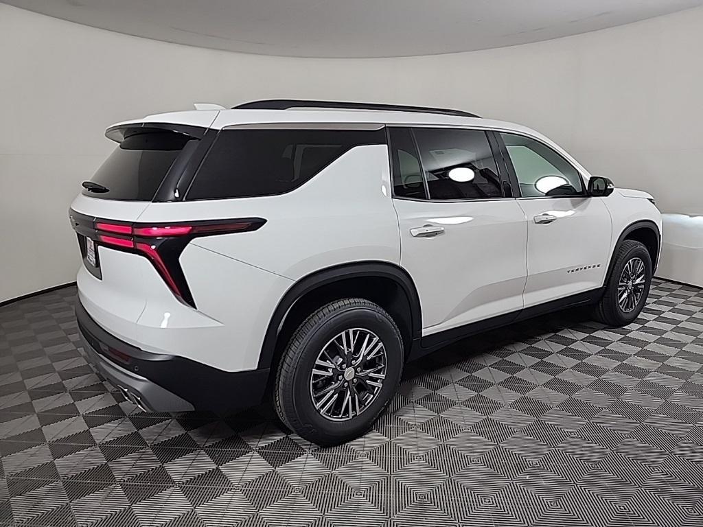 new 2025 Chevrolet Traverse car, priced at $40,195