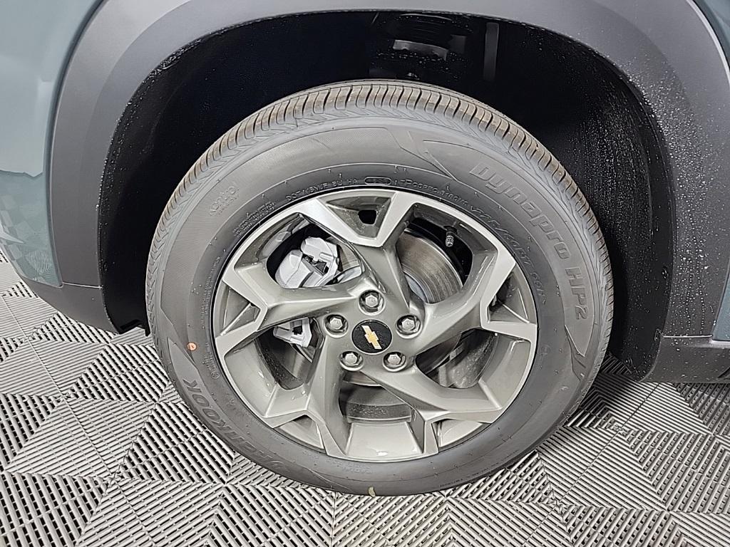 new 2025 Chevrolet Trax car, priced at $24,610