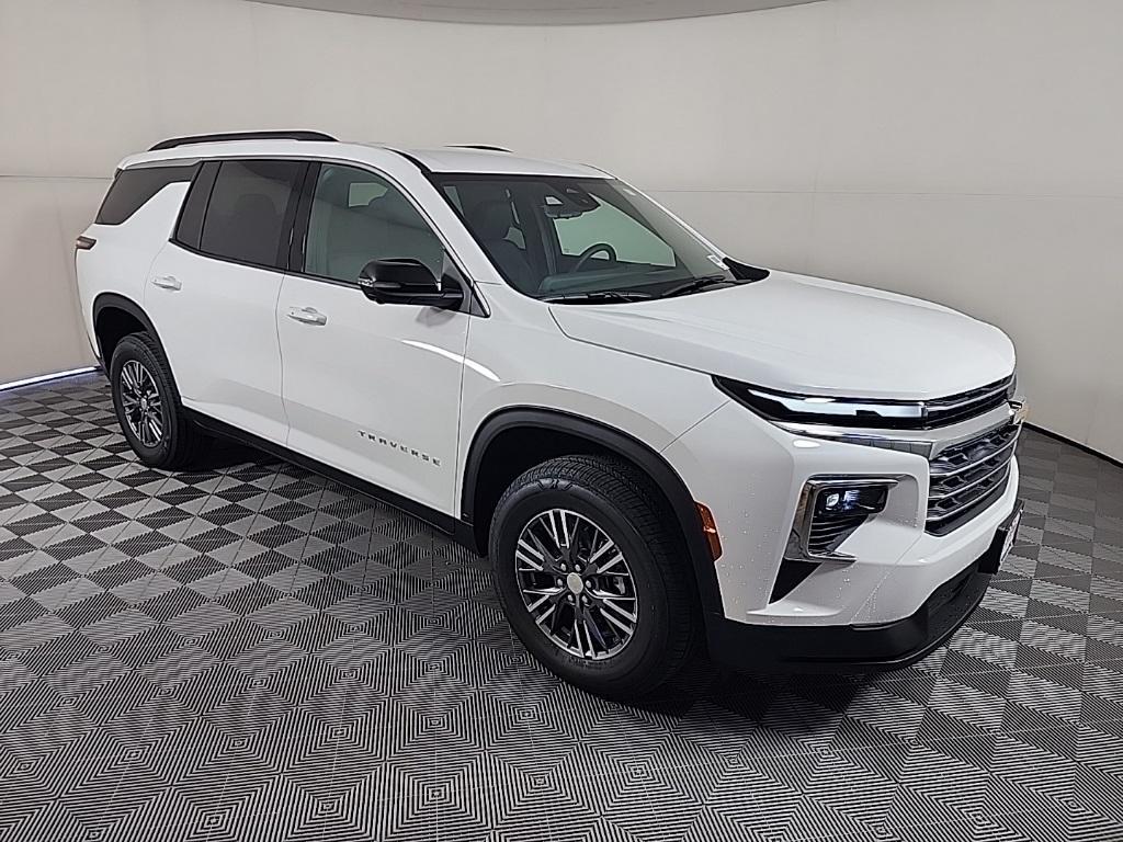 new 2026 Chevrolet Traverse car, priced at $47,944