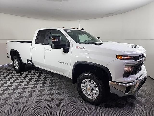 new 2025 Chevrolet Silverado 3500 car, priced at $71,495