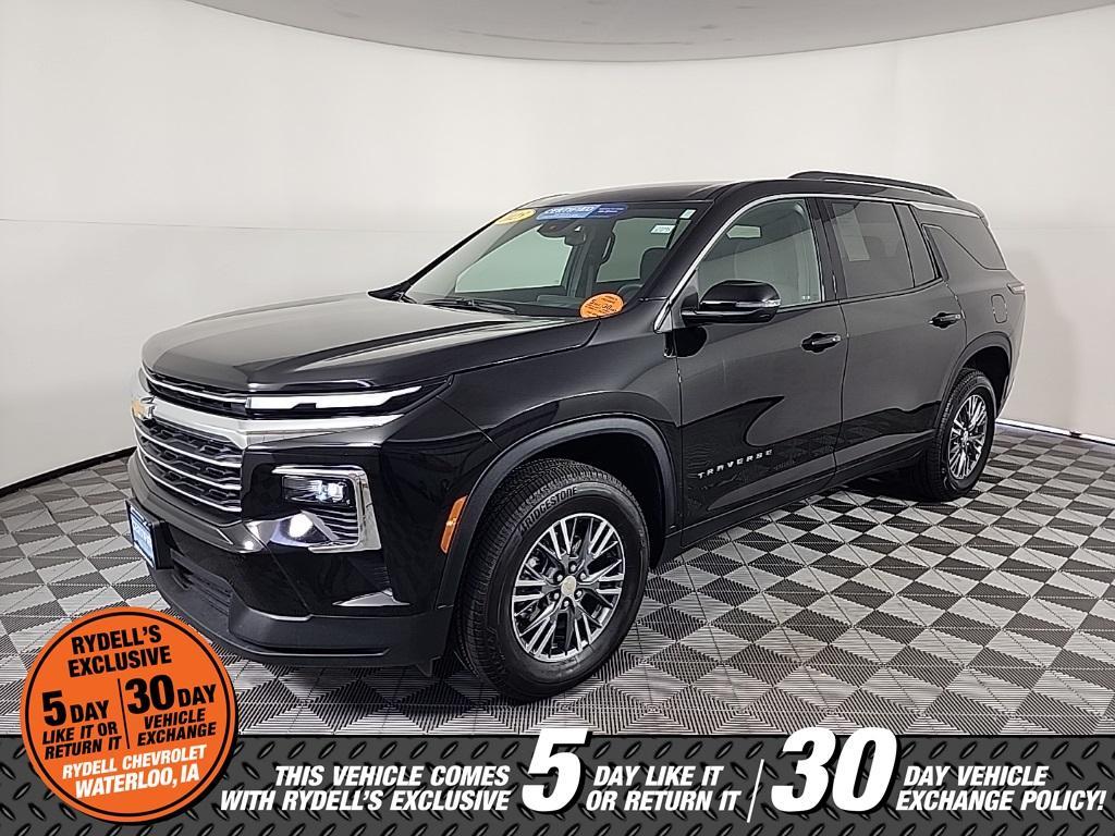 used 2025 Chevrolet Traverse car, priced at $39,554