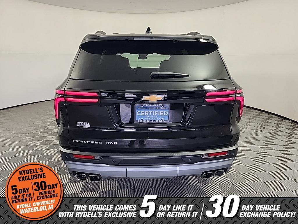 used 2025 Chevrolet Traverse car, priced at $39,554
