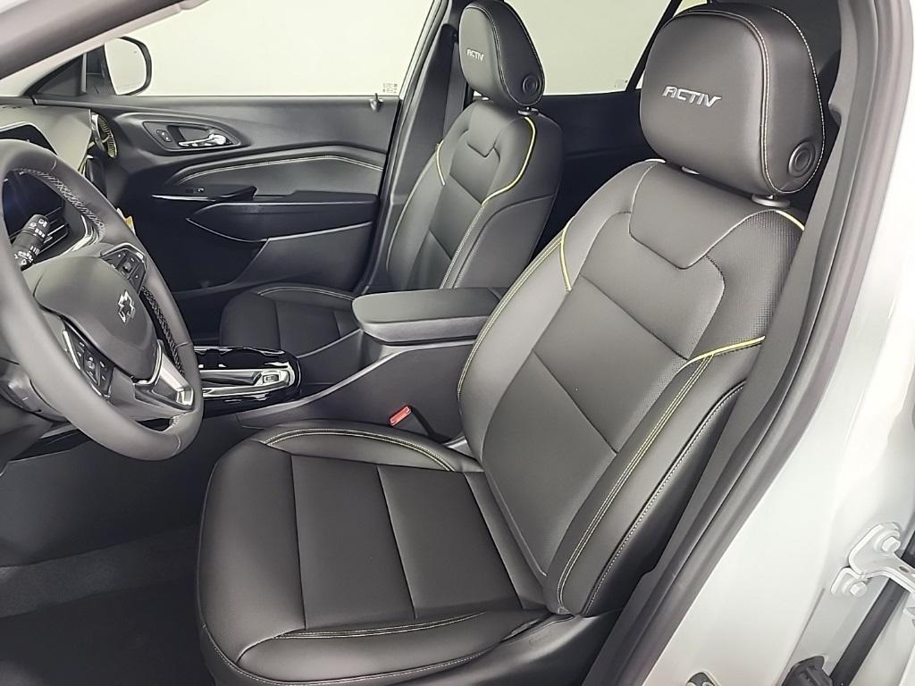 new 2025 Chevrolet Trax car, priced at $26,690