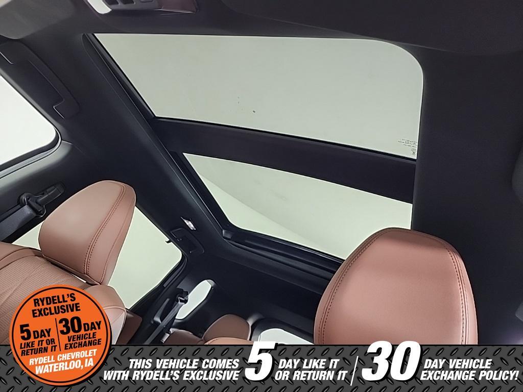 used 2025 Mitsubishi Outlander car, priced at $36,991