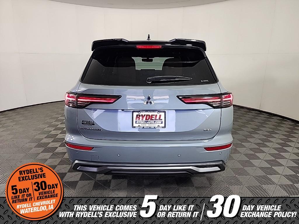 used 2025 Mitsubishi Outlander car, priced at $36,991