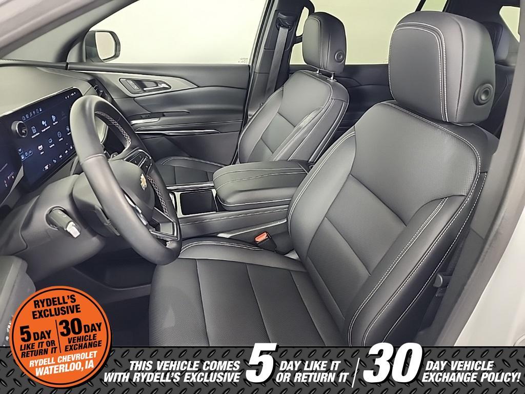 used 2025 Chevrolet Traverse car, priced at $41,994