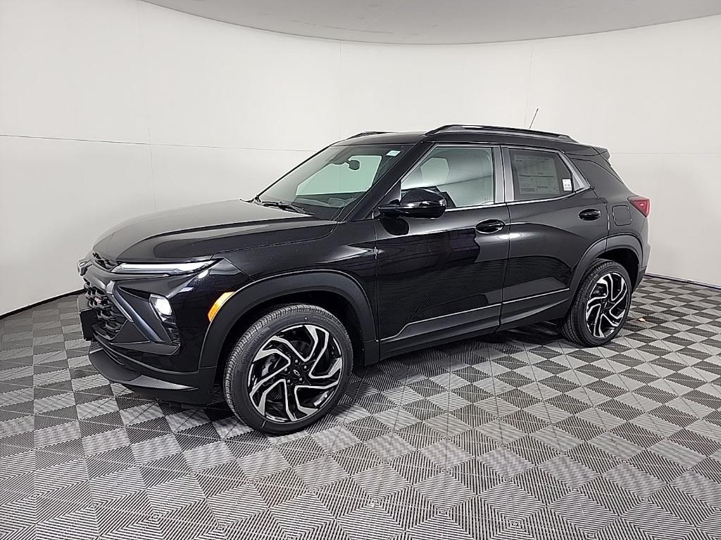 new 2025 Chevrolet TrailBlazer car, priced at $30,215