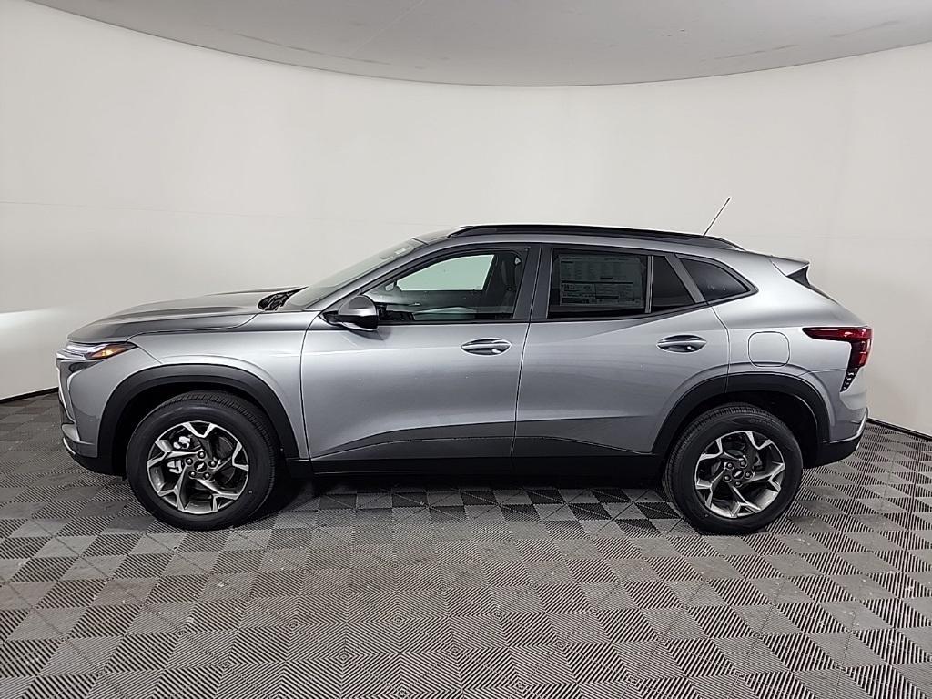 new 2025 Chevrolet Trax car, priced at $25,098