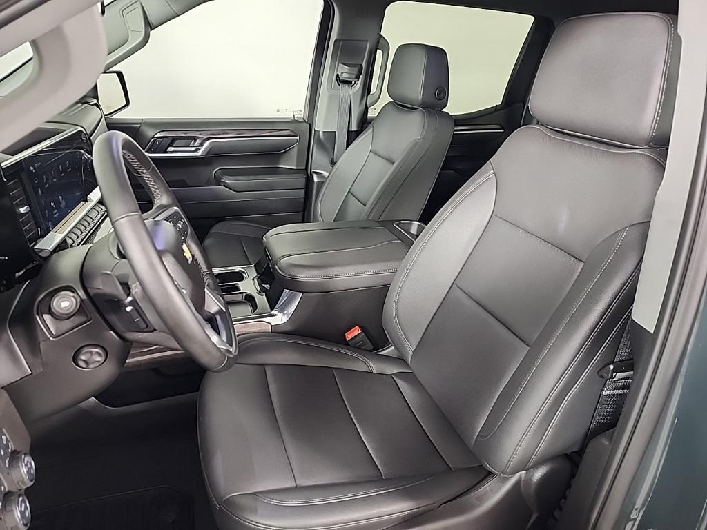 new 2025 Chevrolet Silverado 1500 car, priced at $57,999