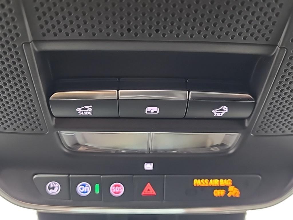 new 2026 Chevrolet Traverse car, priced at $59,383