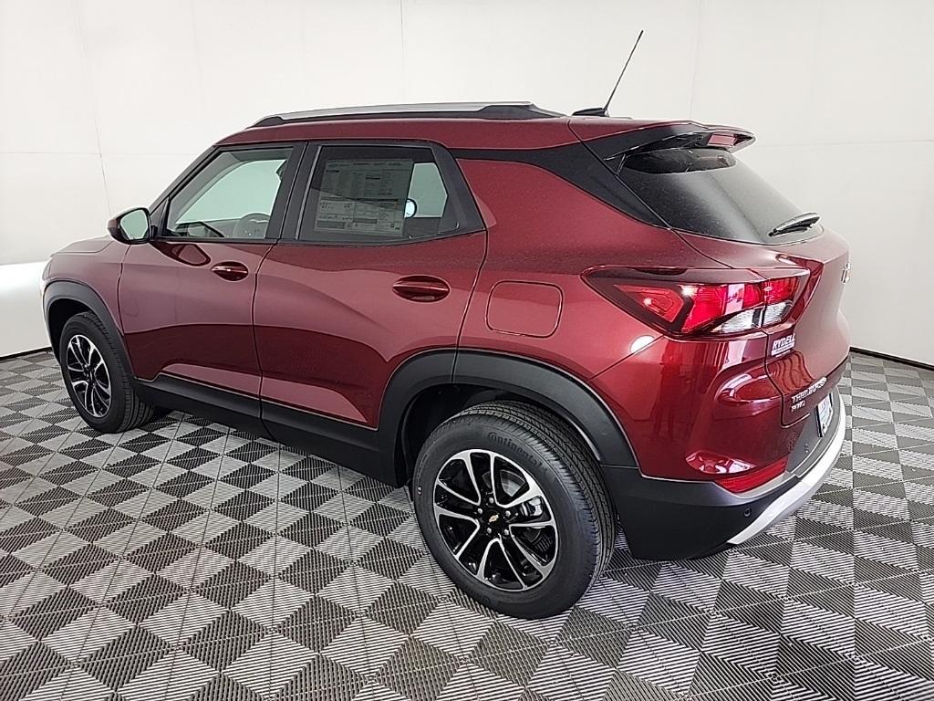 new 2025 Chevrolet TrailBlazer car, priced at $27,580