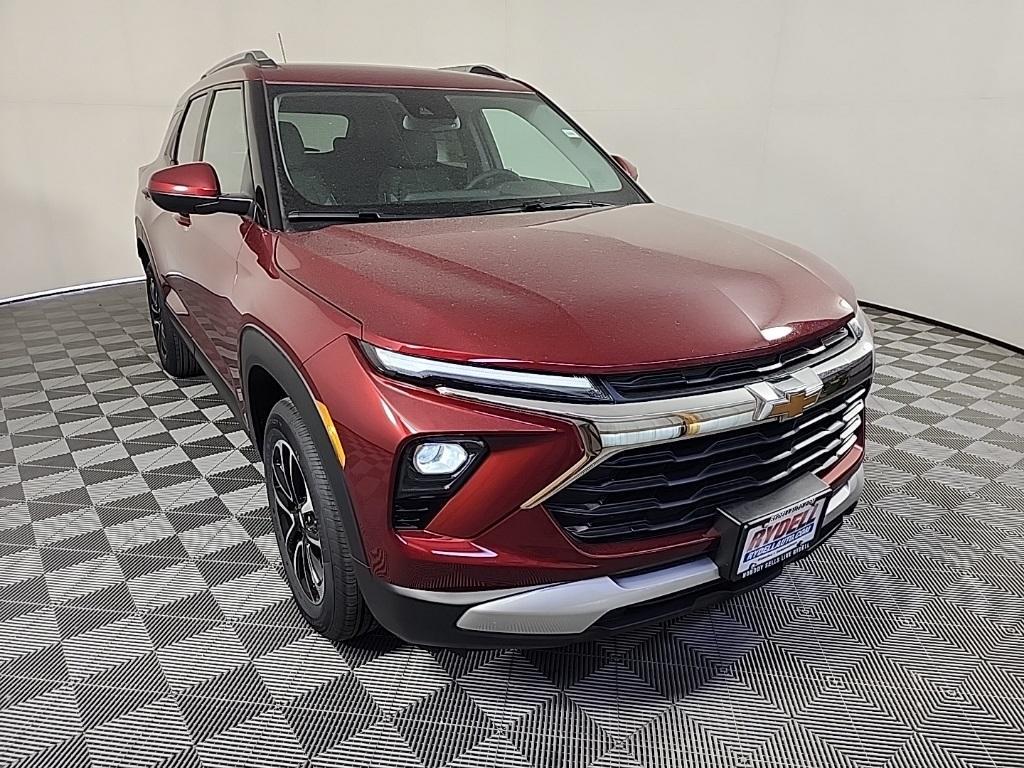 new 2025 Chevrolet TrailBlazer car, priced at $27,580