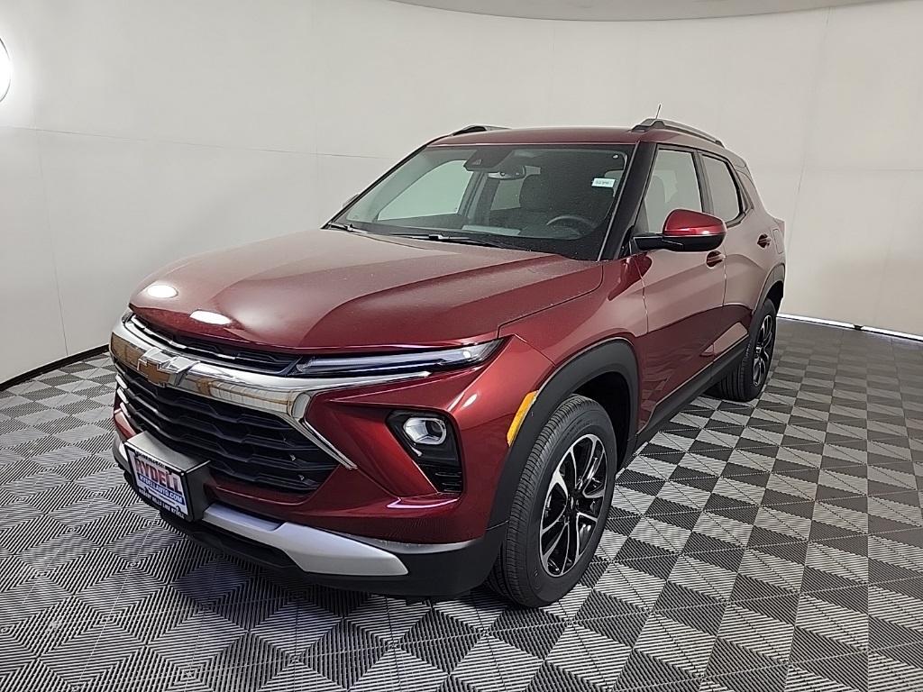 new 2025 Chevrolet TrailBlazer car, priced at $27,580