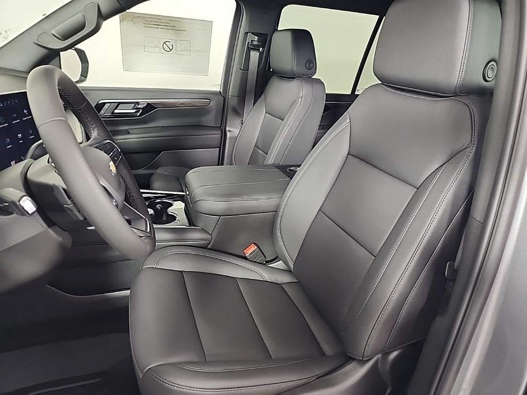 new 2025 Chevrolet Tahoe car, priced at $69,965