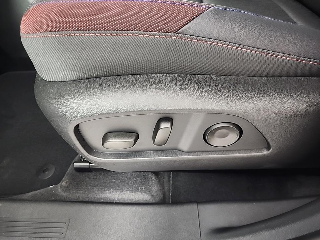 new 2026 Chevrolet Equinox car, priced at $39,665