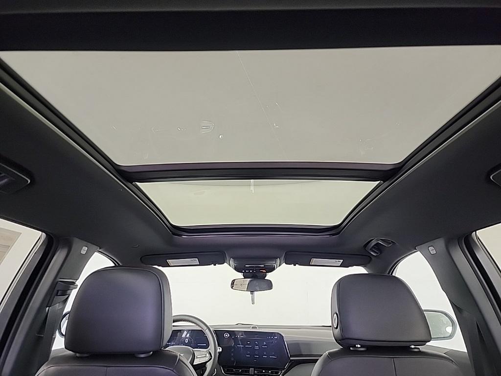 new 2026 Chevrolet Equinox car, priced at $37,063