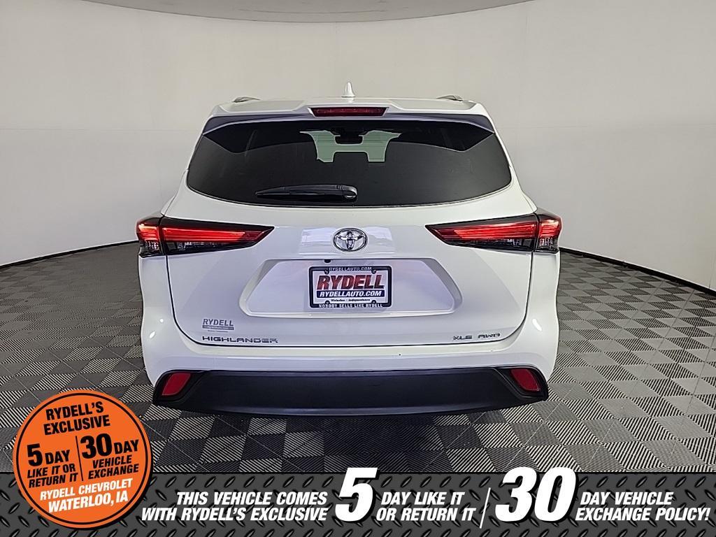 used 2022 Toyota Highlander car, priced at $35,993