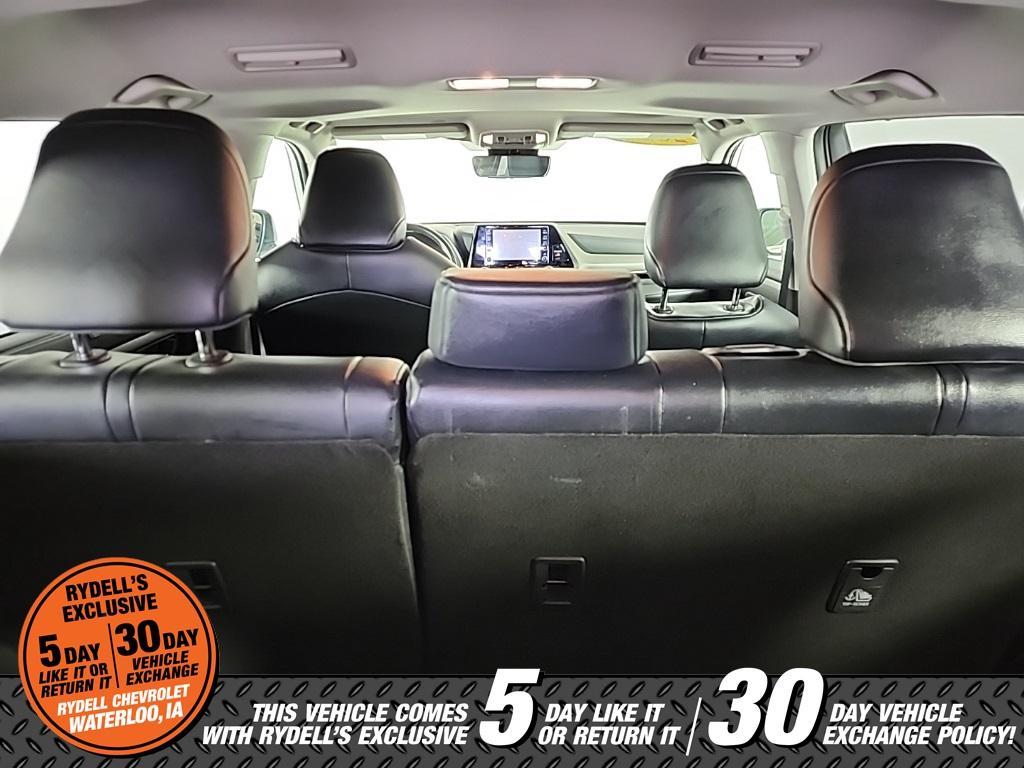 used 2022 Toyota Highlander car, priced at $35,993