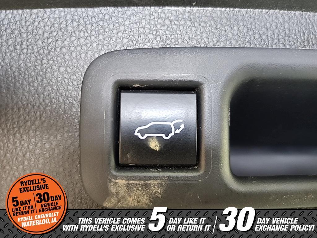 used 2022 Toyota Highlander car, priced at $35,993