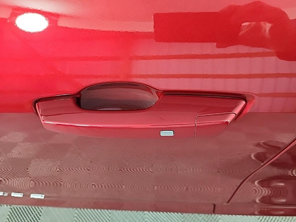 new 2026 Chevrolet Traverse car, priced at $48,439