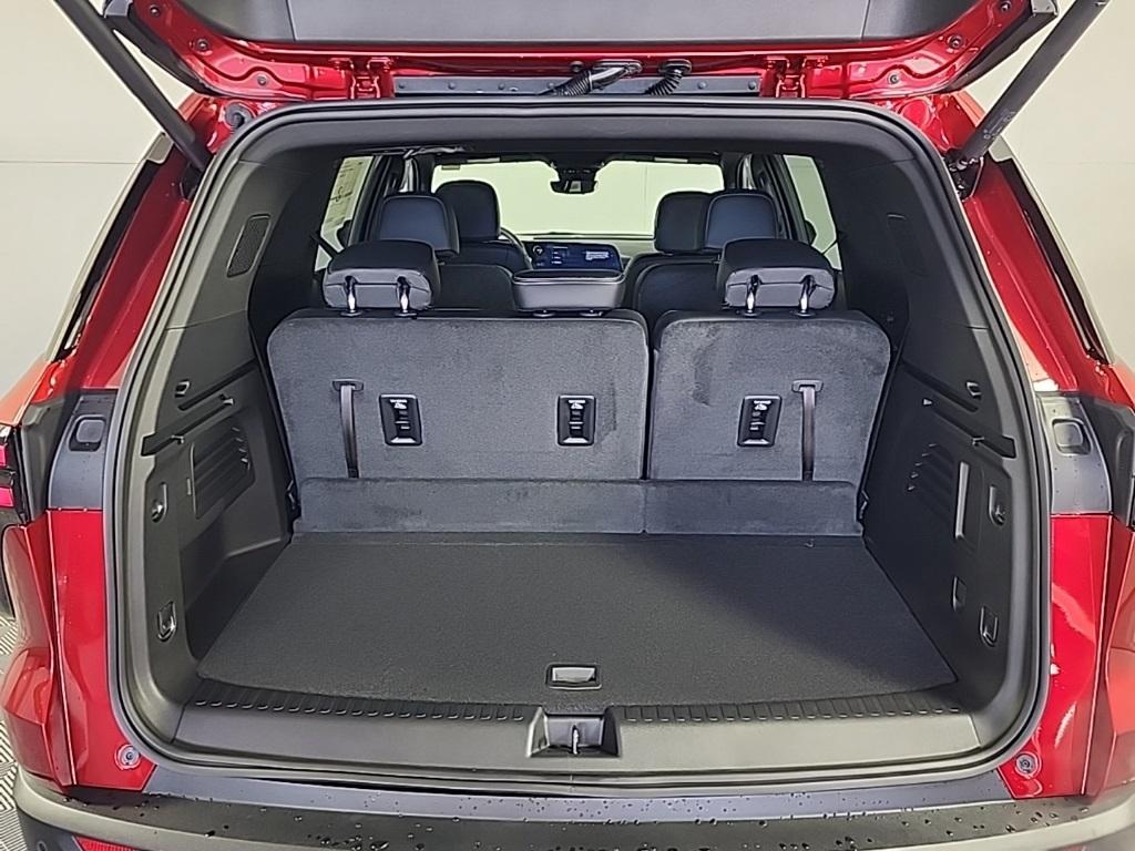 new 2026 Chevrolet Traverse car, priced at $48,439